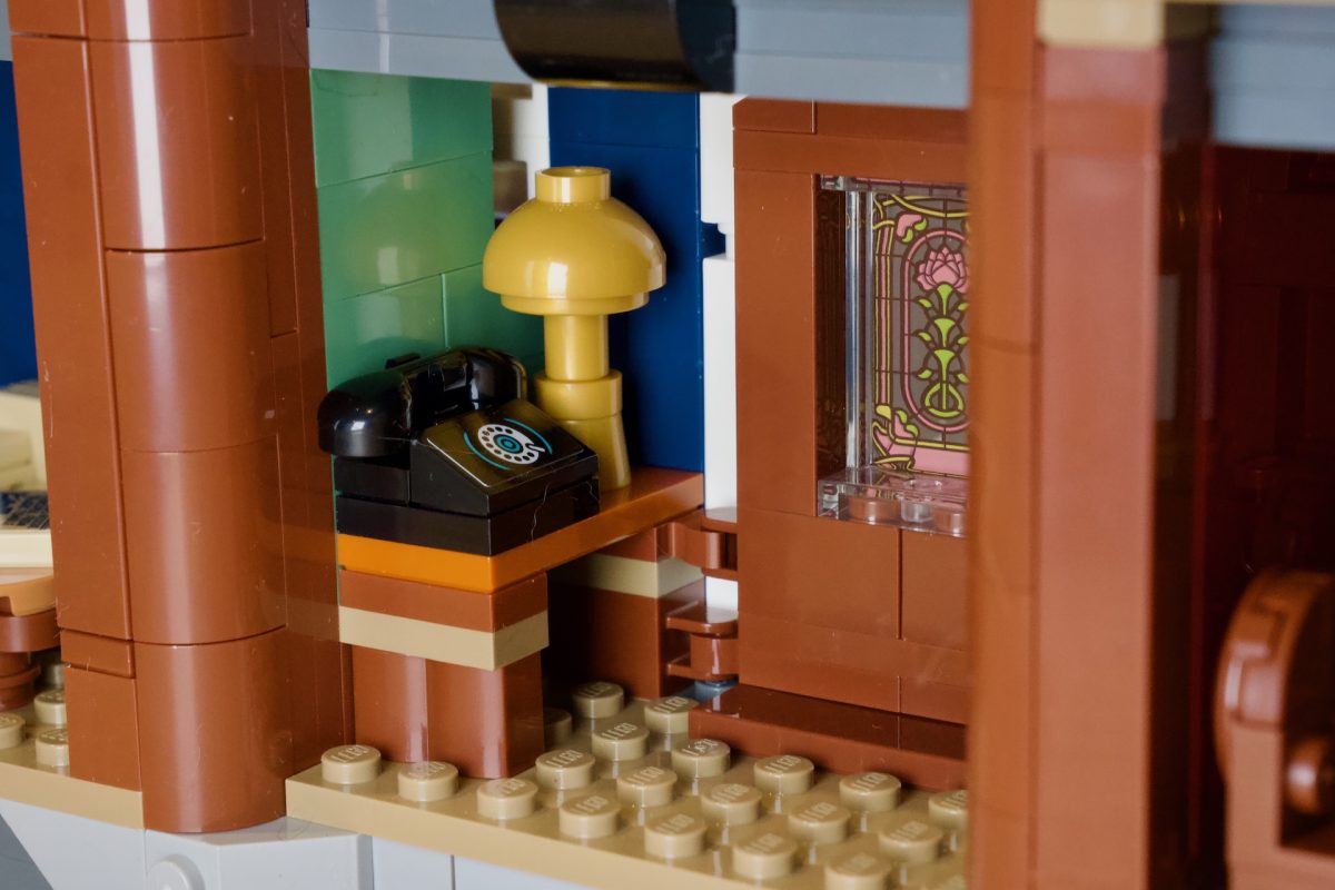 Iconos LEGO 11370 Stranger Things Reseña de Creel House 19 1200x800