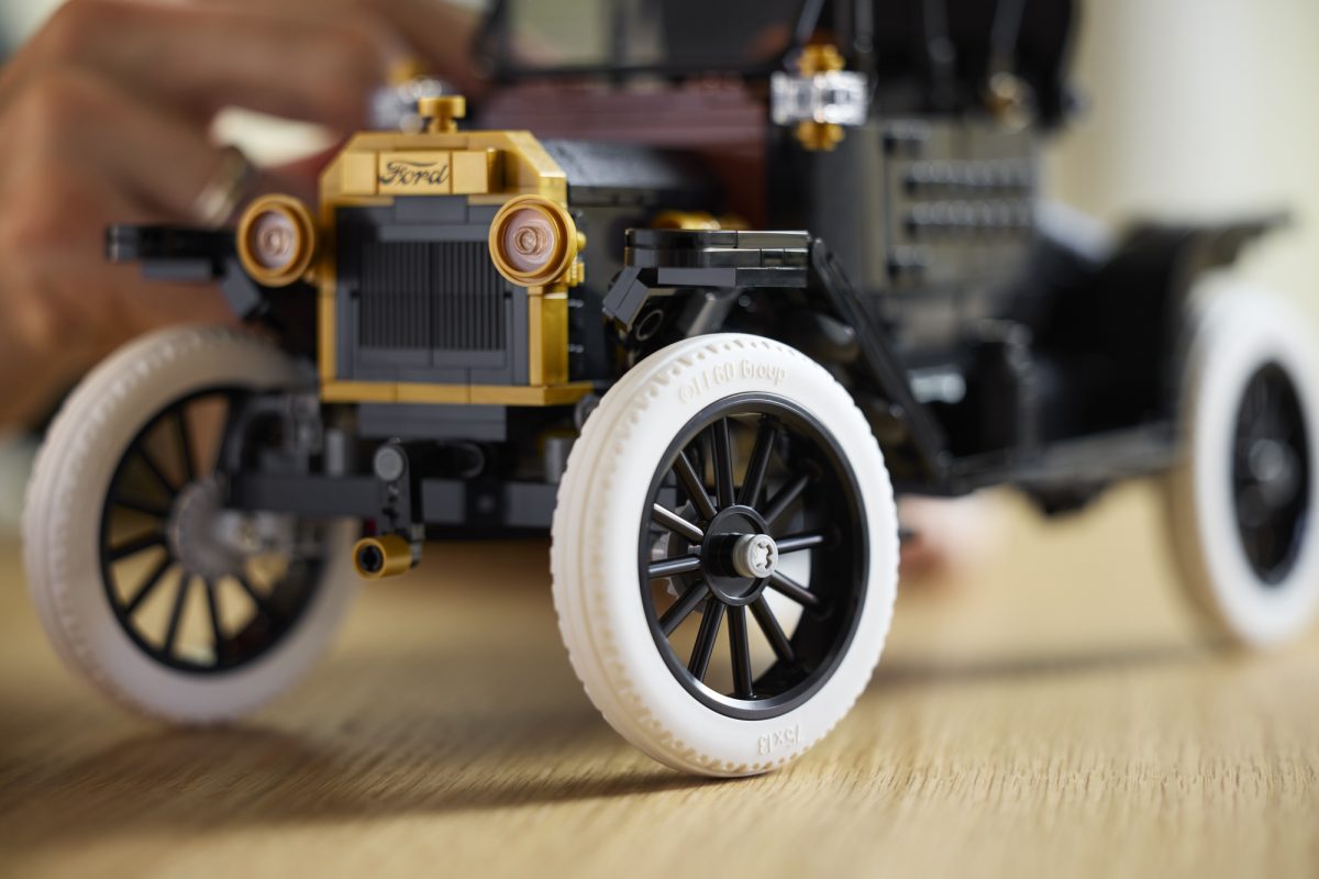 LEGO Icons 11376 ford model t 5 1200x800