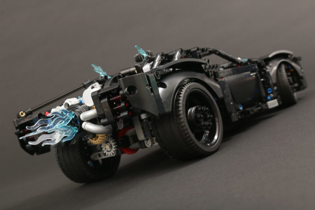 LEGO Technic 42127 Il Batman Recensione della Batmobile 7 1024x683