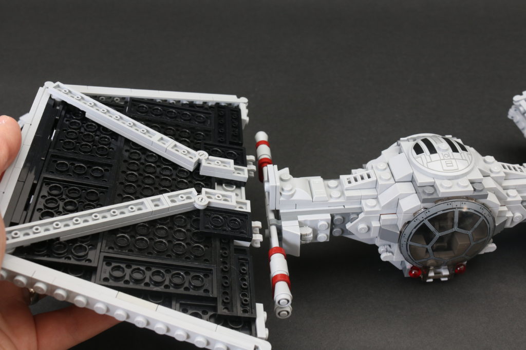 Build a LEGO Mandalorian Outland folding TIE Fighter 19