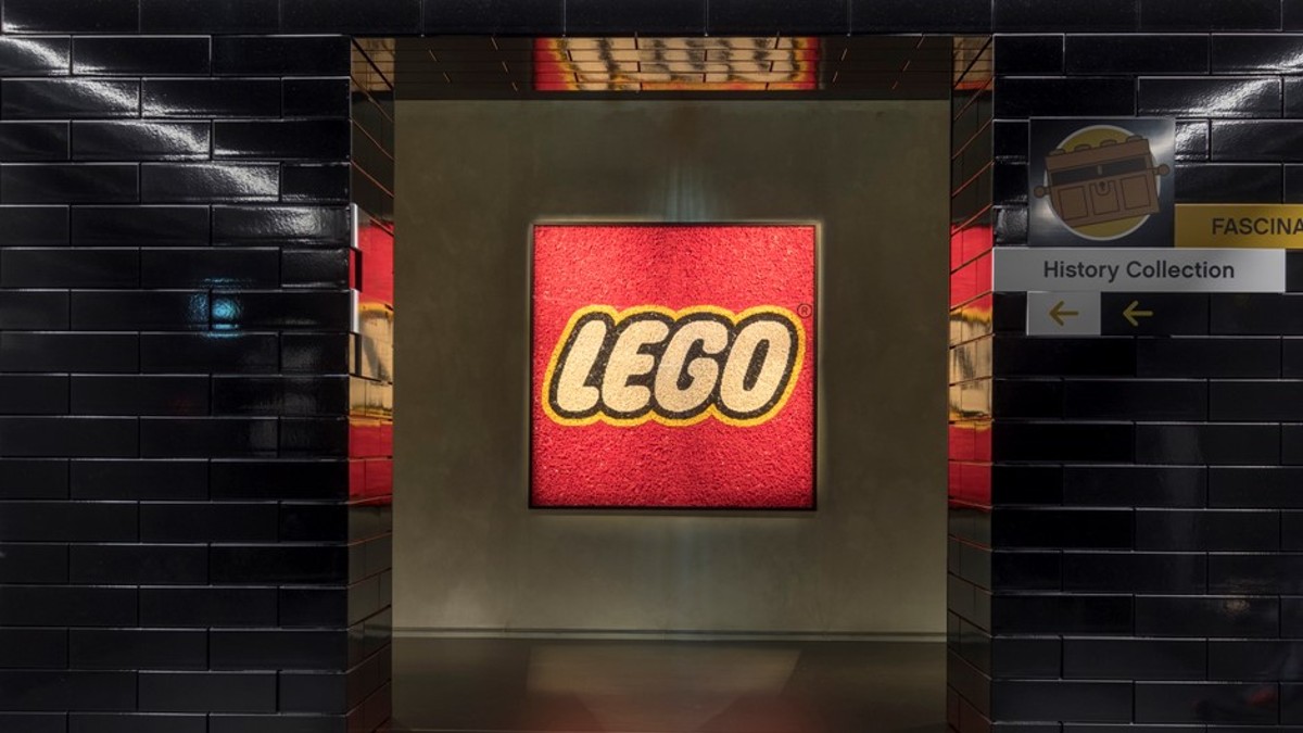LEGO Inside Tour 2023 exclusive set revealed