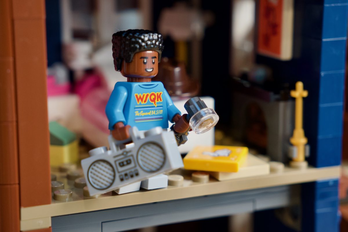 Iconos LEGO 11370 Stranger Things Reseña de Creel House 93 1200x800