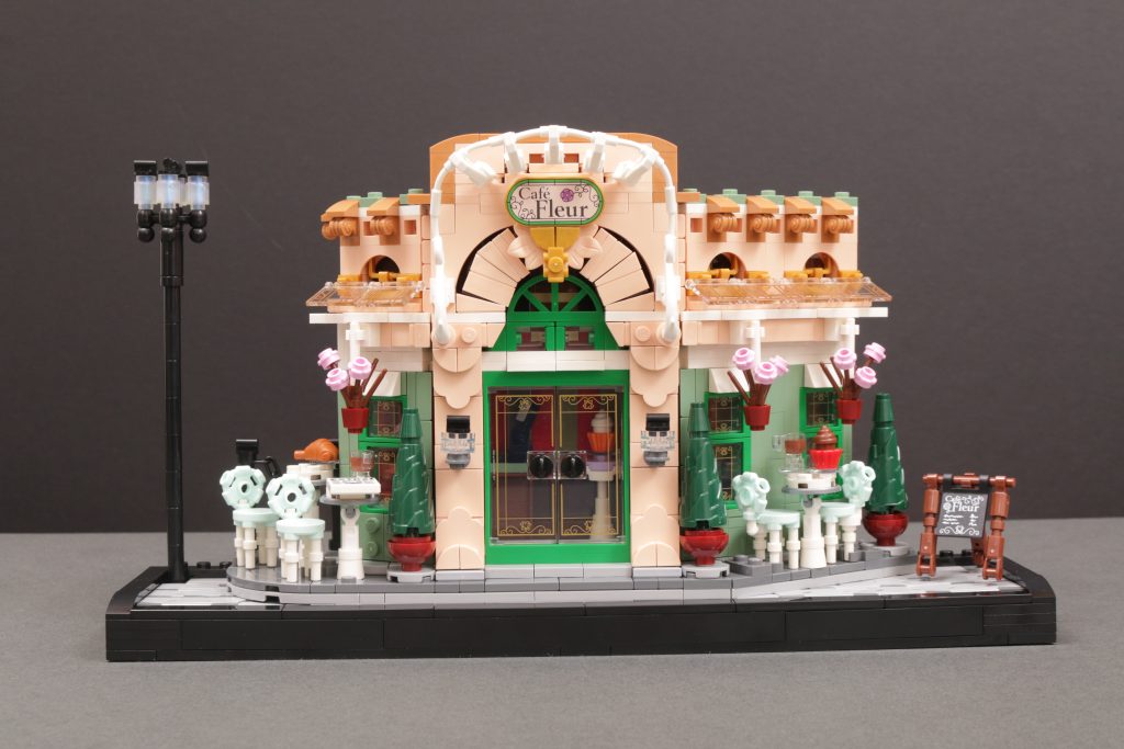 Reseña del LEGO Icons 10362 French Cafe (24 pulgadas, 1024 x 683 píxeles)