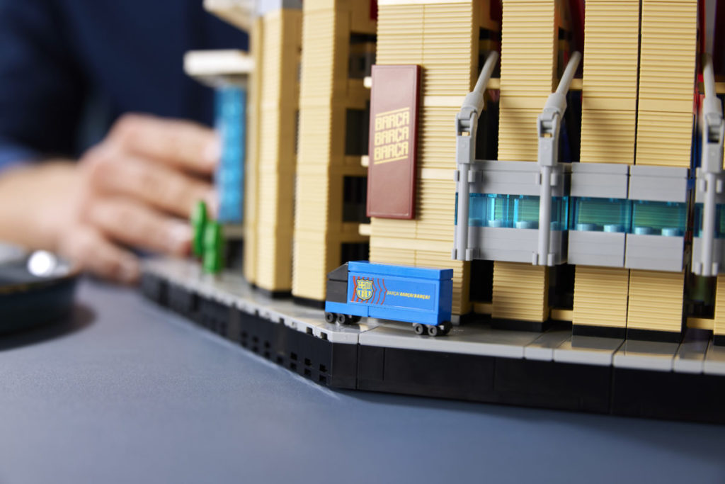 LEGO dla dorosłych 10284 FC Barcelona Camp Nou 16 1024x683