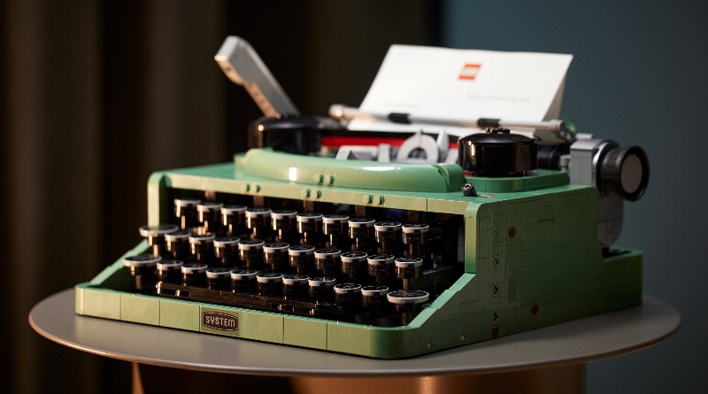 New LEGO Ideas 21327 Typewriter revealed