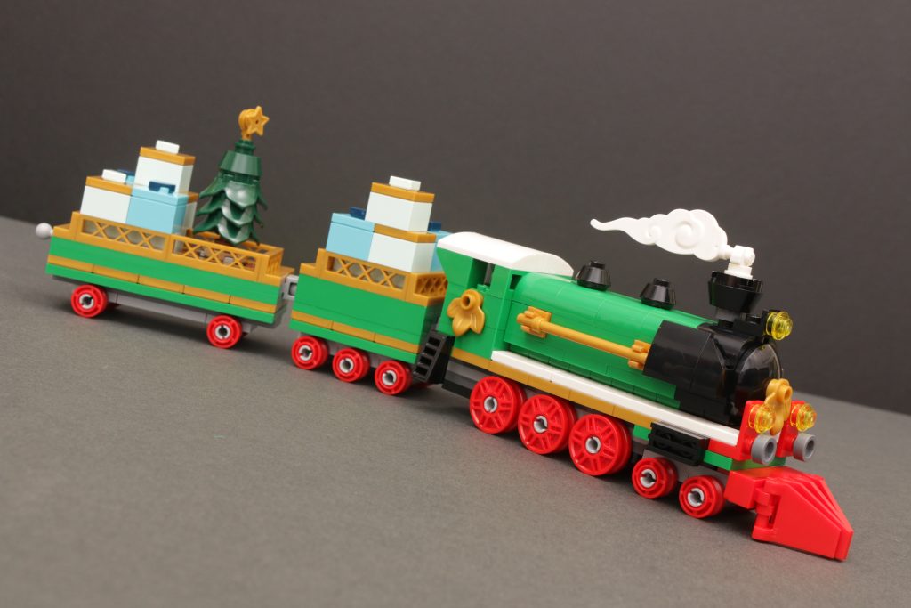 LEGO 40700 Christmas Train gift with purchase review 3 1024x683