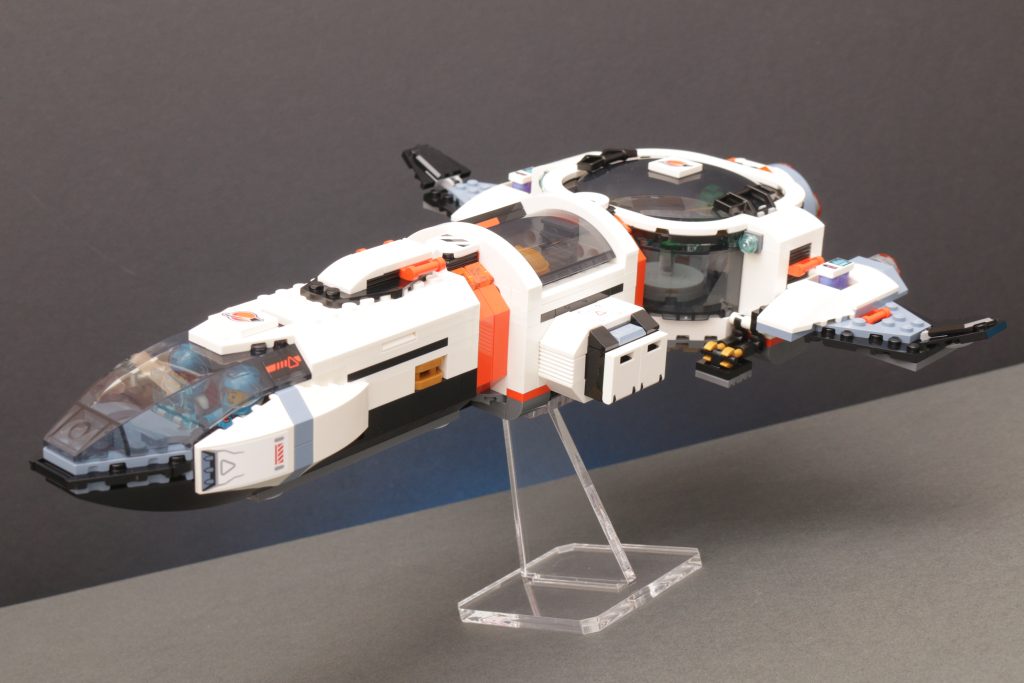 エコスパ  white LEGO City 60446 Modular Galactic Spaceship review - Brick Fanatics