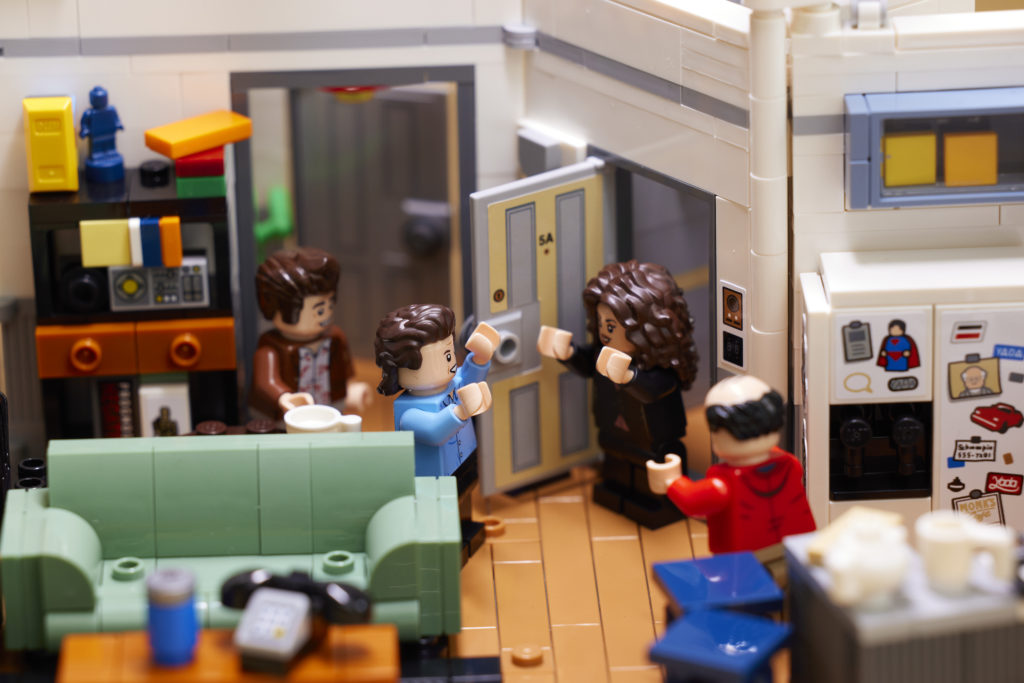 LEGO Ideas 21328 Seinfeld 23