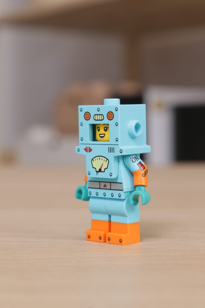 Análisis de las minifiguras LEGO 71034 Serie 23 (36, 683 x 1024)