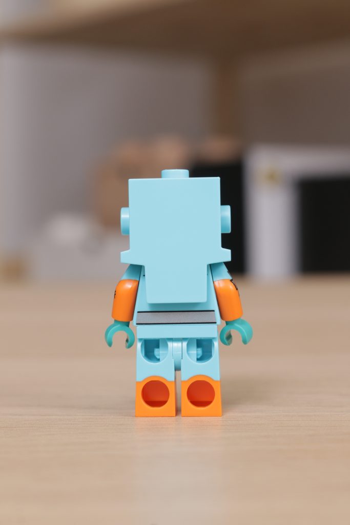 Análisis de las minifiguras LEGO 71034 Serie 23 (37, 683 x 1024)