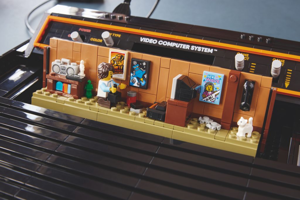 LEGO Icons 10306 Atari 2600 27 1024x683