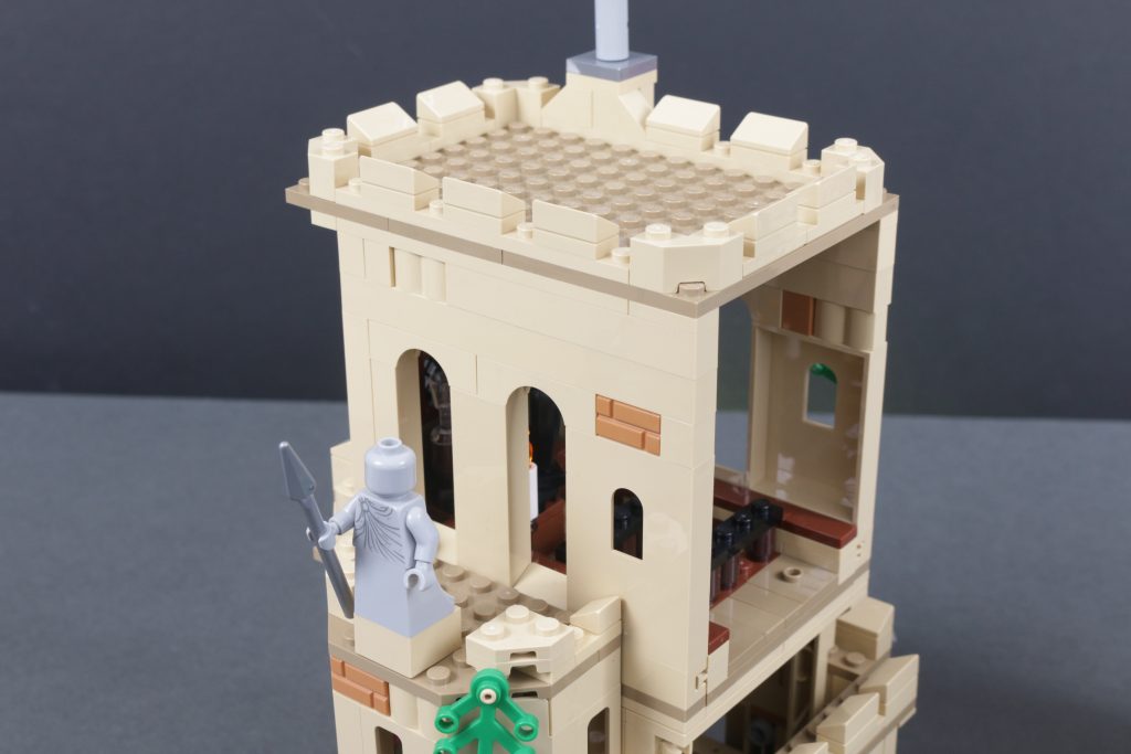 LEGO Harry Potter 76447 Castillo de Hogwarts Lecciones de vuelo Conversión de castillo LEGO 16 1024x683