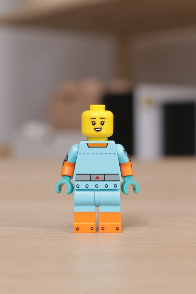 Análisis de las minifiguras LEGO 71034 Serie 23 (38, 683 x 1024)
