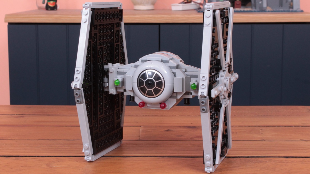 LEGO Star Wars 40806 Christmas TIE Fighter rumoured for 2025