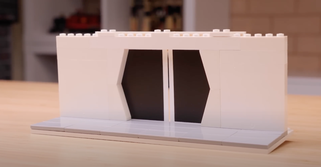 LEGO Ideas 21345 Polaroid OneStep SX 70 Kamera Cheesey Studios video 5 1024x532