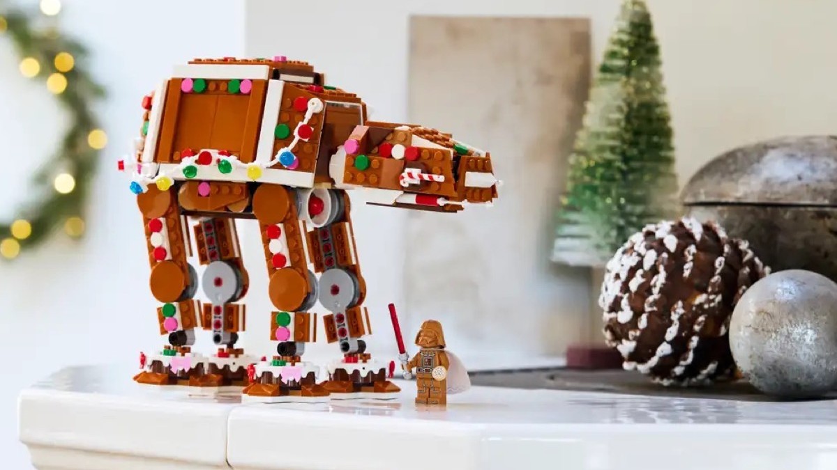 LEGO Star Wars 40806 Gingerbread AT-AT Walker revealed