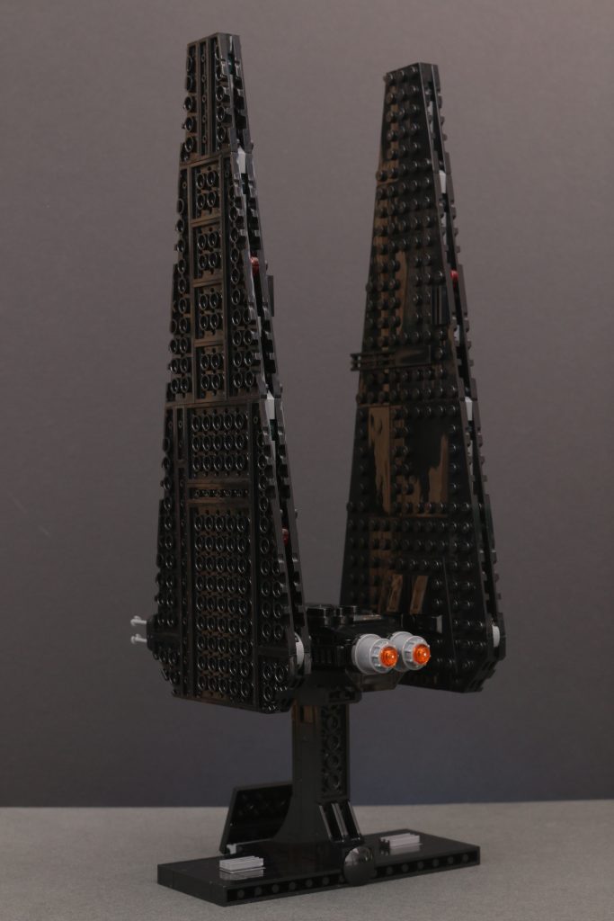 LEGO Star Wars 75406 Kylo Rens Command Shuttle anmeldelse 6 683x1024