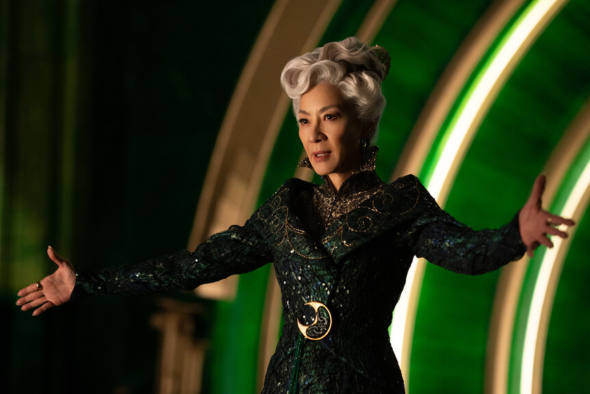 La señora Morrible en Wicked