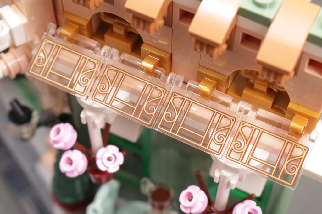 Reseña del LEGO Icons 10362 French Cafe (28 pulgadas, 1024 x 683 píxeles)