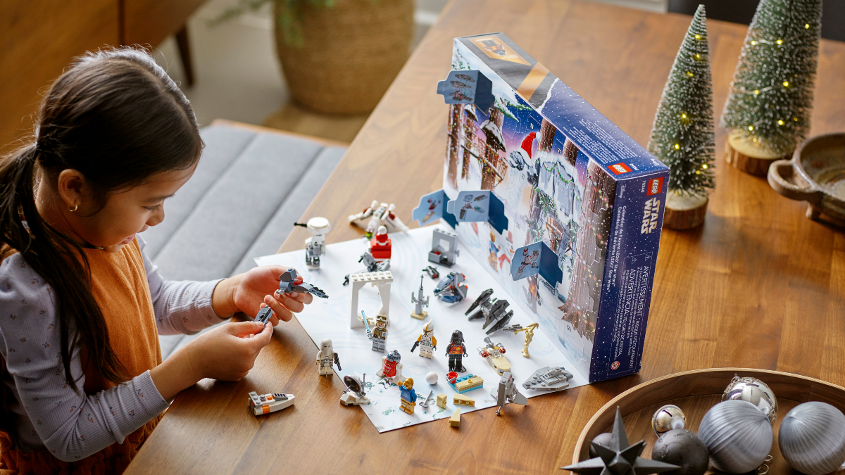 Usuario de Reddit recibe sorpresa en LEGO 75340 Star Wars Calendario de Adviento, y las reacciones son divertidísimas