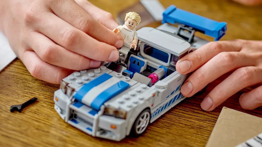 LEGO Speed Champions 76917 2 Fast 2 Furious Nissan Skyline GT-R R34 Lifestyle 1 Featured 1024x576