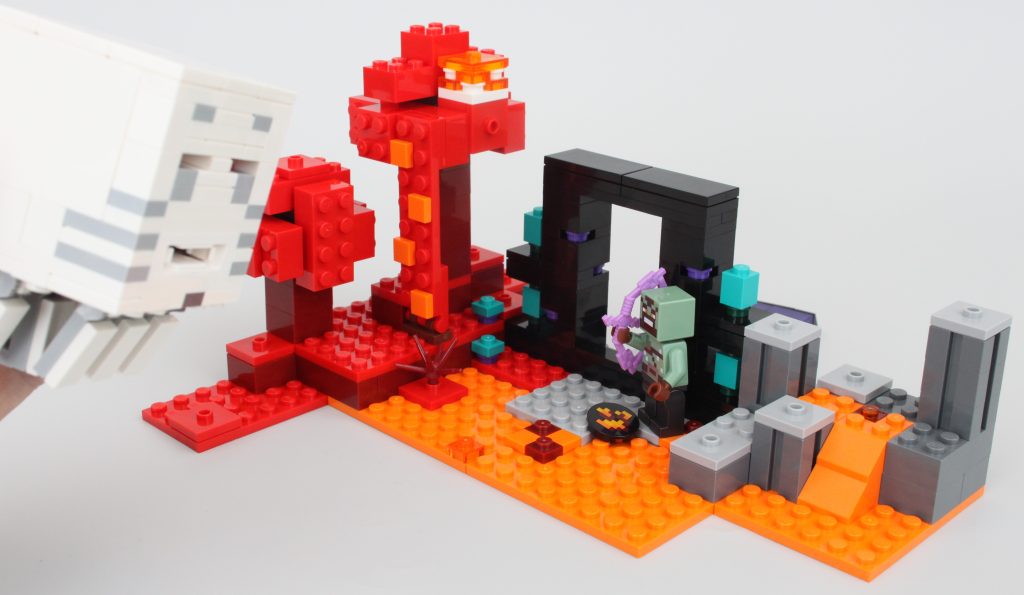 LEGO Minecraft 21255 Nether Portal Ambush anmeldelse 16 1024x595