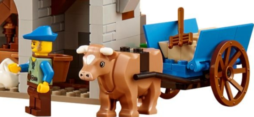 LEGO Icons 10305 lion knights castle farmer