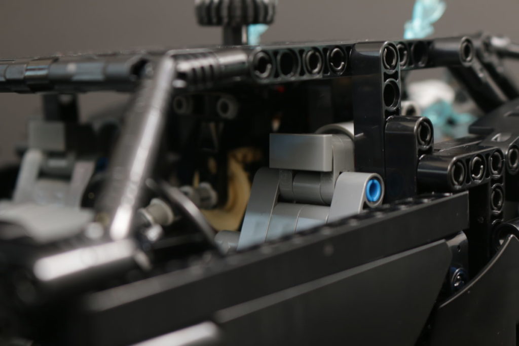 LEGO Technic 42127 Il Batman Recensione della Batmobile 21 1024x683