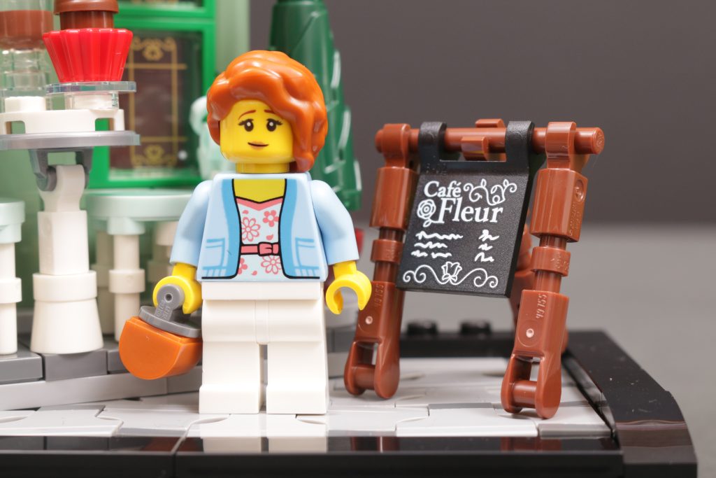 LEGO Icons 10362 Fransk Café anmeldelse, ikke rigtigt til minifigurer 17 1024x683