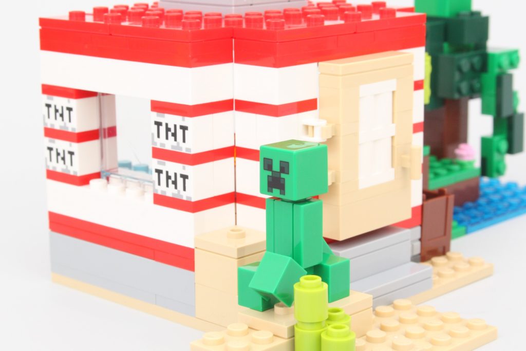 Reseña de Lego Minecraft 21275 La casa de la jungla TNT 14 1024x683