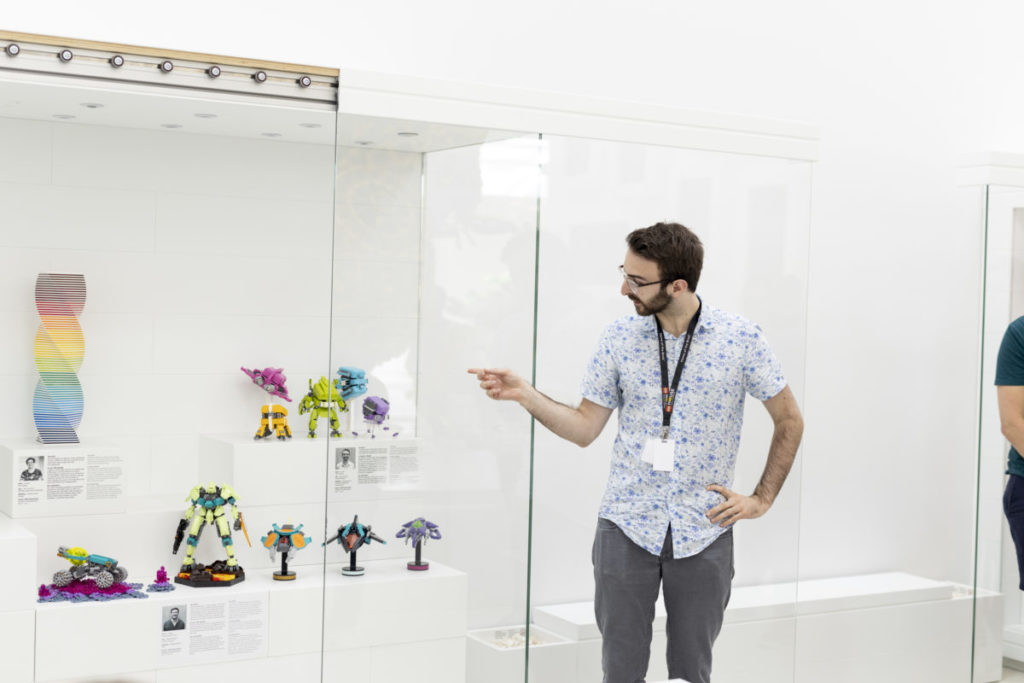 LEGO House Mesterværksgalleri rumskibe og mech 1024x683