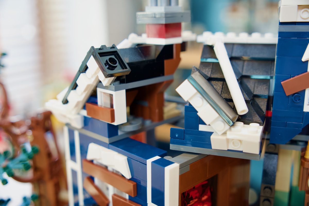 Iconos LEGO 11370 Stranger Things Reseña de Creel House 10 1200x800