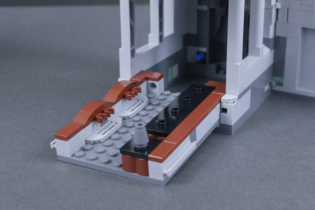 LEGO Harry Potter 76447 Castillo de Hogwarts Lecciones de vuelo Conversión de castillo LEGO 25 1024x683