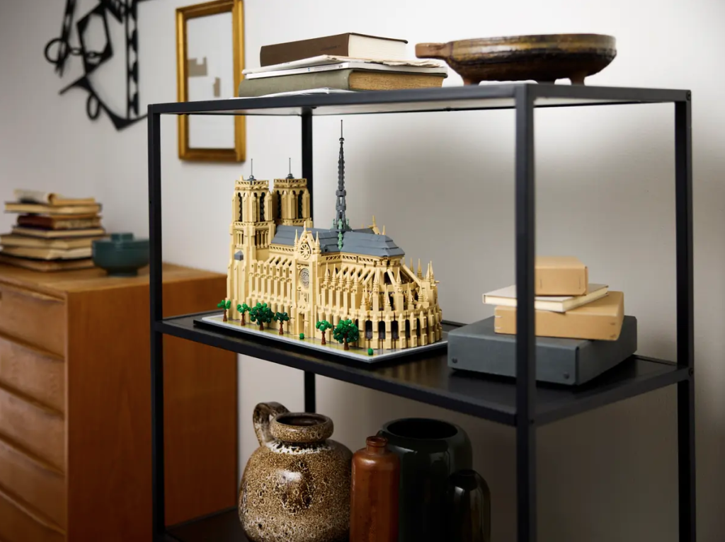 LEGO Architecture 21061 Notre Dame de Paris 11 1024x766