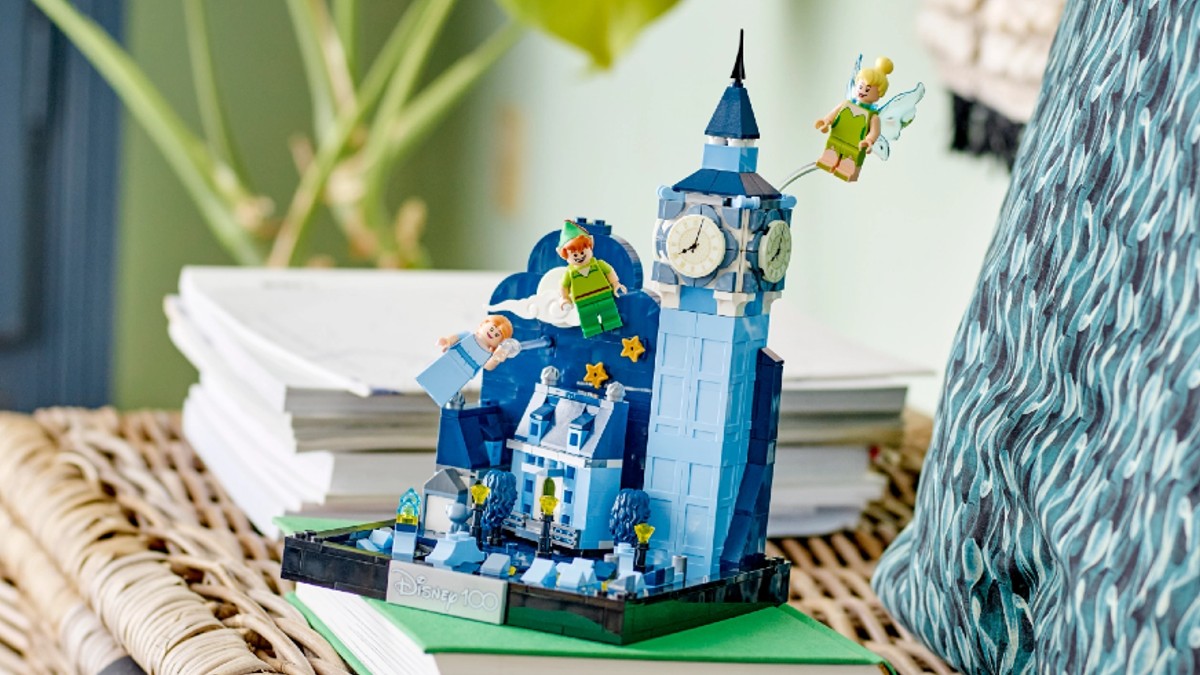 LEGO Disney 43232 Peter Pan & Wendy's Flight over London revealed 