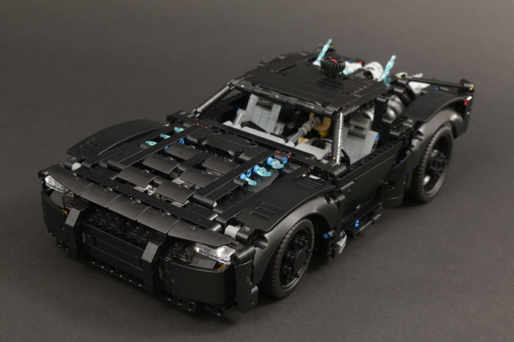 LEGO Technic 42127 Il Batman Recensione della Batmobile 4 1024x683