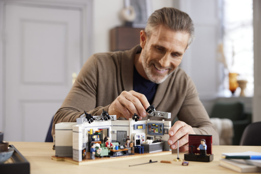 LEGO Ideas 21328 Seinfeld 19