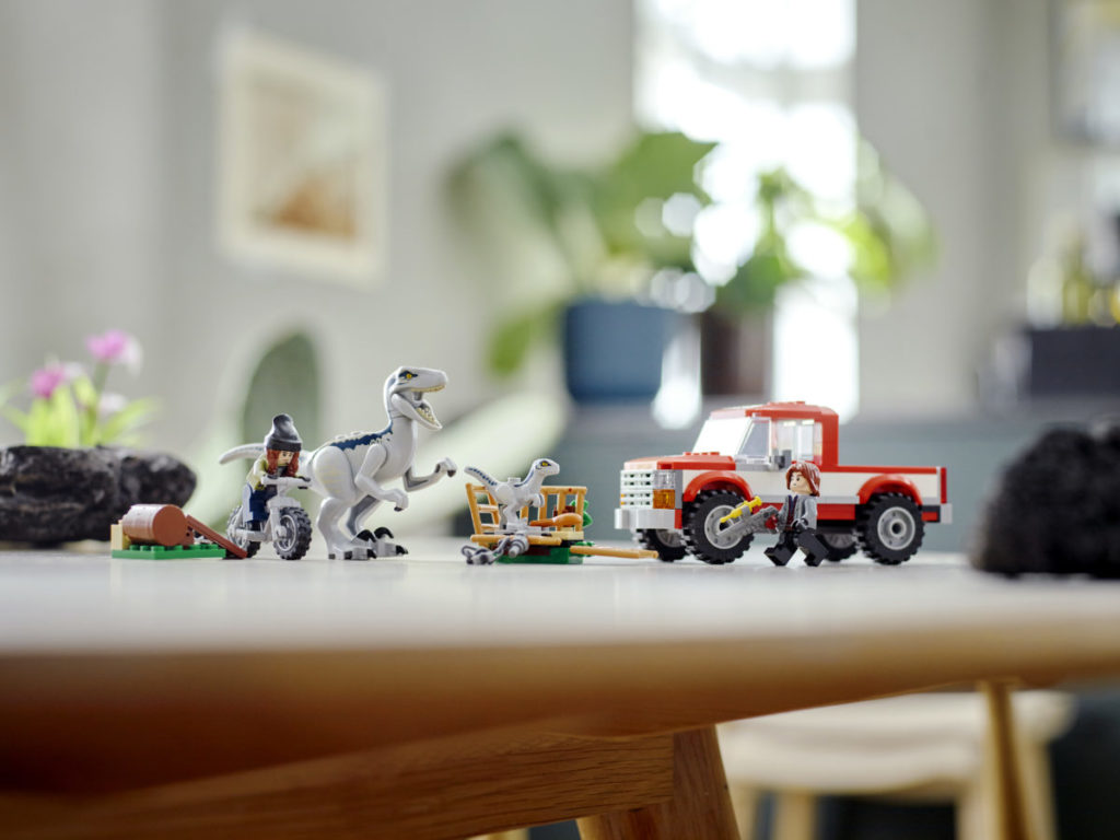 LEGO Jurassic World 76946 Blå Beta Velociraptor Fangst 04 1024x768