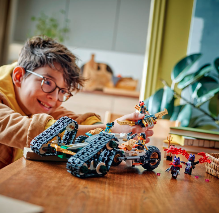 LEGO NINJAGO 71820 Veicolo combinato della squadra ninja 10