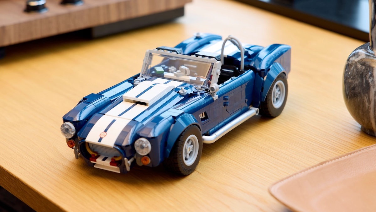 LEGO Icons 10357 Shelby Cobra 427 S/C offiziell enthüllt