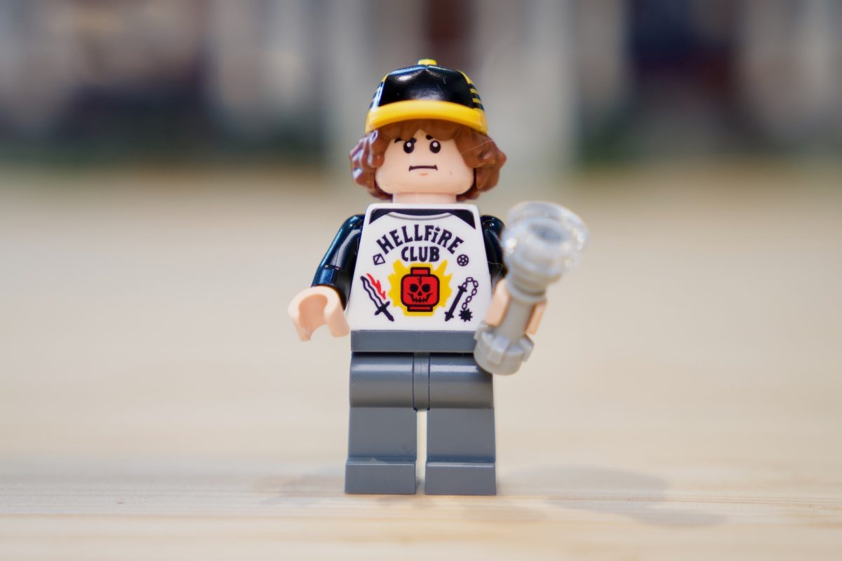 Iconos LEGO 11370 Stranger Things Reseña de Creel House 58 1200x800