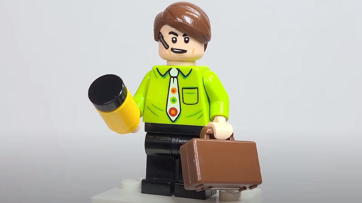 Make LEGO Better Call Saul minifigure for finale with 21319 Central Perk