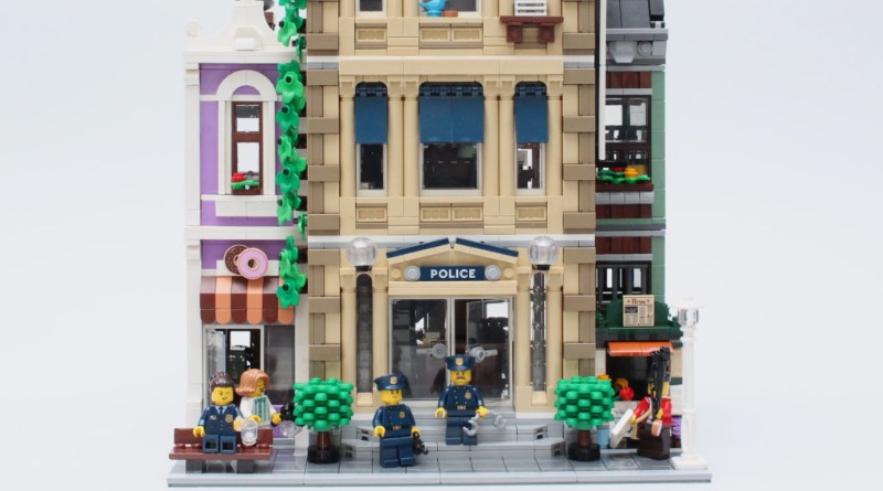 Five things you need to know about LEGO 10278 Police Station