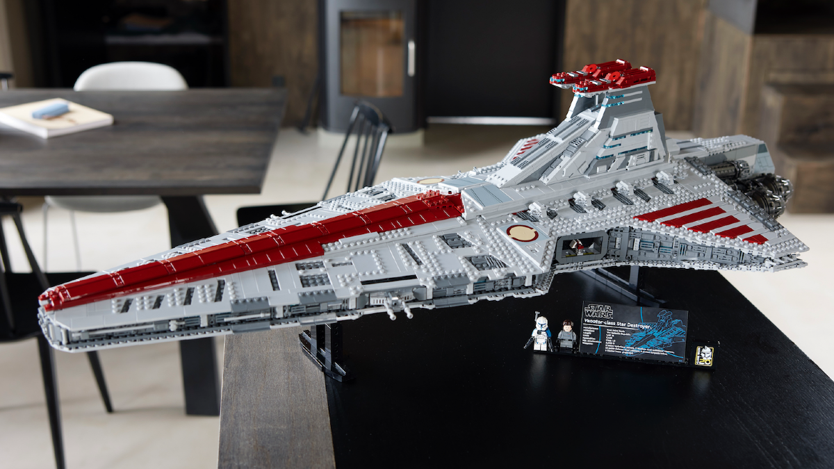 Disney ¡Ofertas de LEGO por el 4 de mayo de 2026 ya disponibles! UCS Falcon, Venator y más.