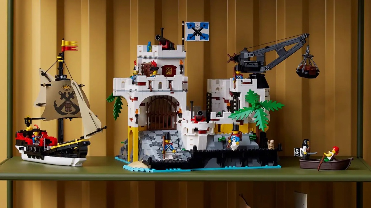 10320 Eldorado Fortress’s galleon is another LEGO Pirates deep cut