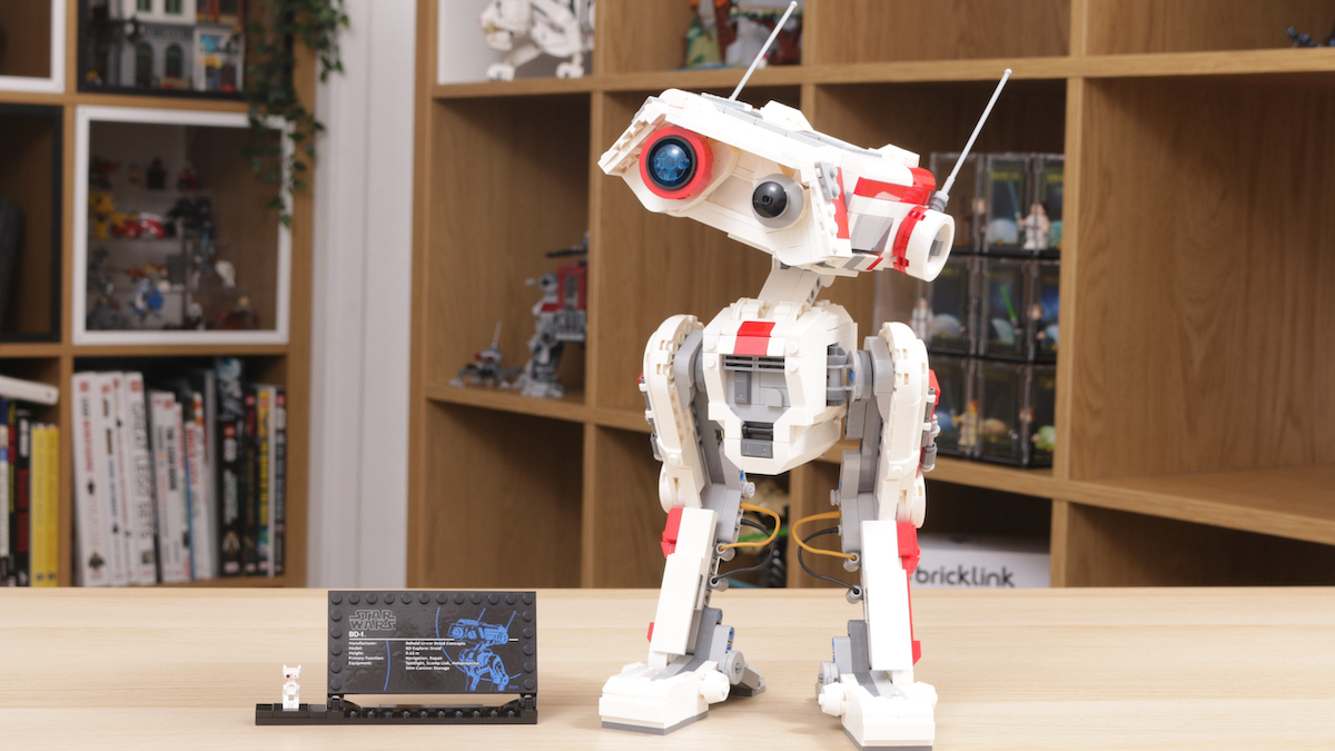 PSA: Now is the time to buy a LEGO Star Wars BD-1 minifigure