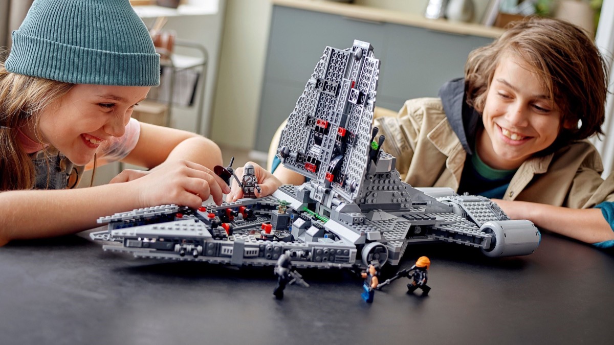 Every LEGO set retiring in 2022 – December update