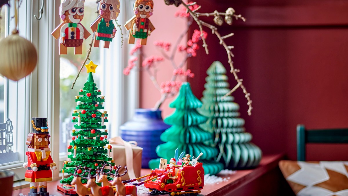 LEGO 40640 Nutcracker and 40642 Gingerbread Ornaments revealed