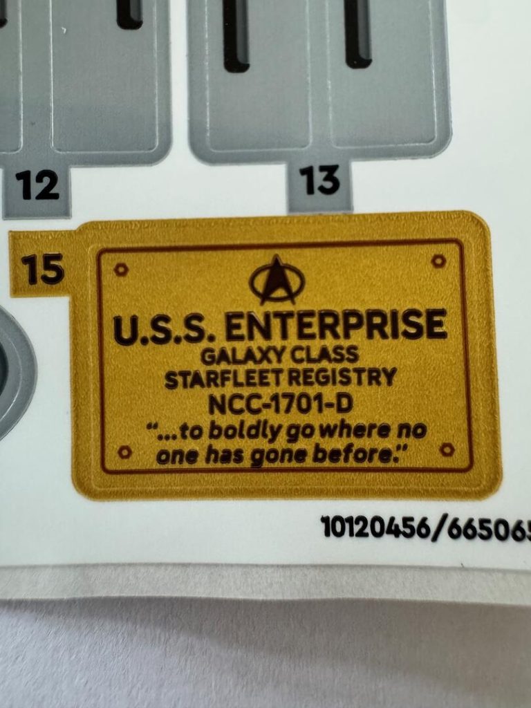 JOHN MORIARTY LEGO Star Trek 10356 USS Enterprise Ersatzaufkleberbogen 2 2 768x1024