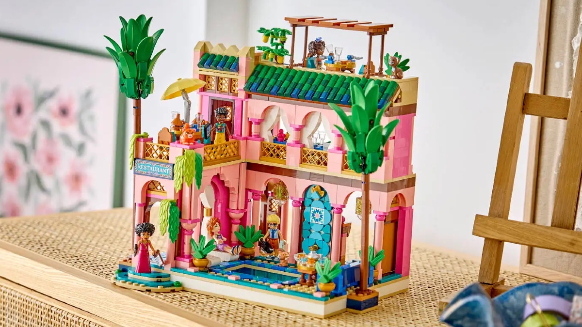 The LEGO Restaurants of the World gifts we need next